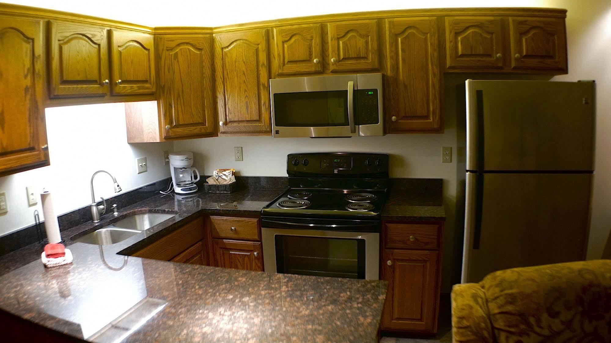 Shepherd Mountain Inn & Suites Pilot Knob Esterno foto